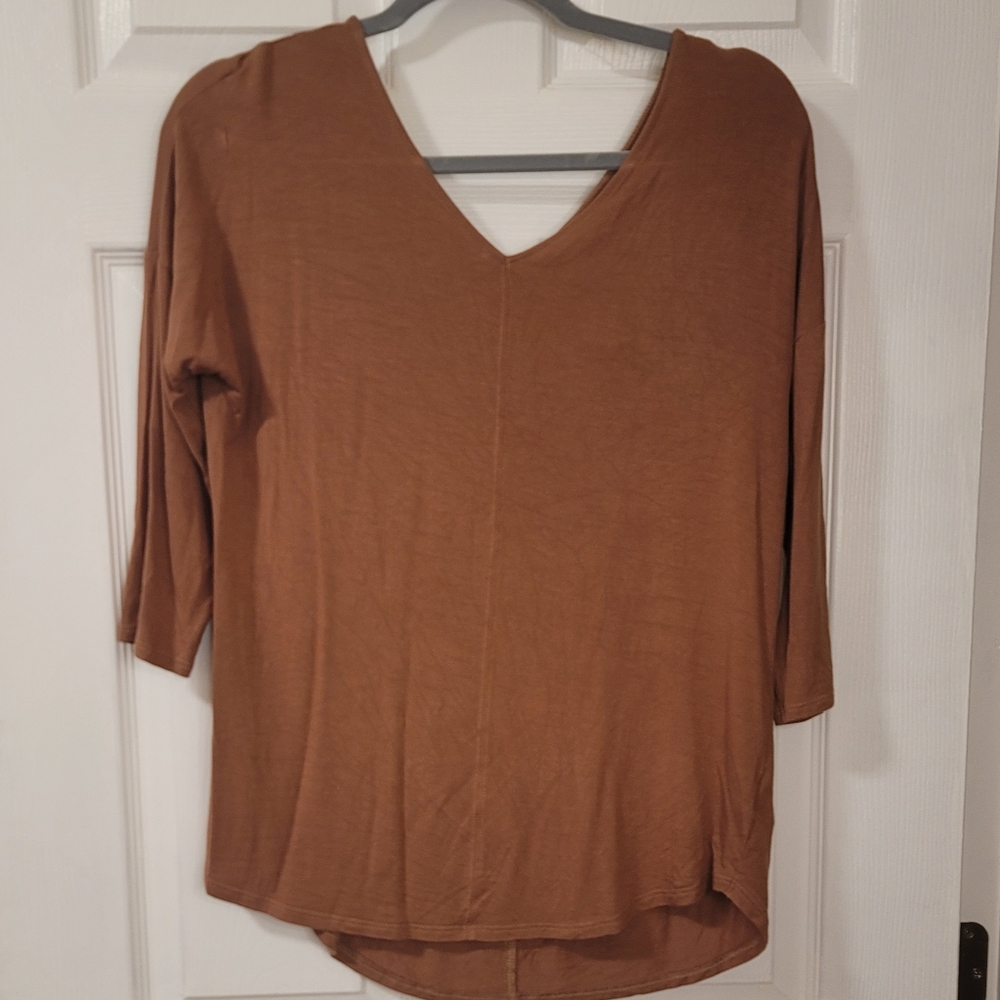 3/4 sleeve top